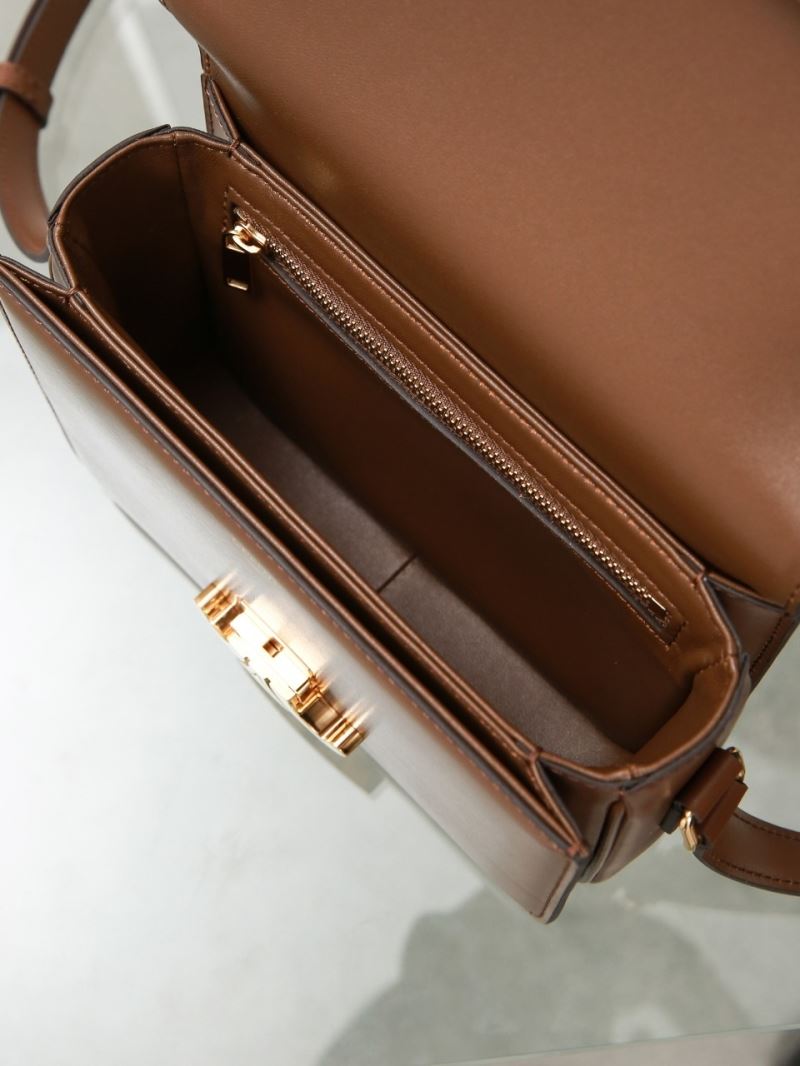 Ce1i*e triomphe bags